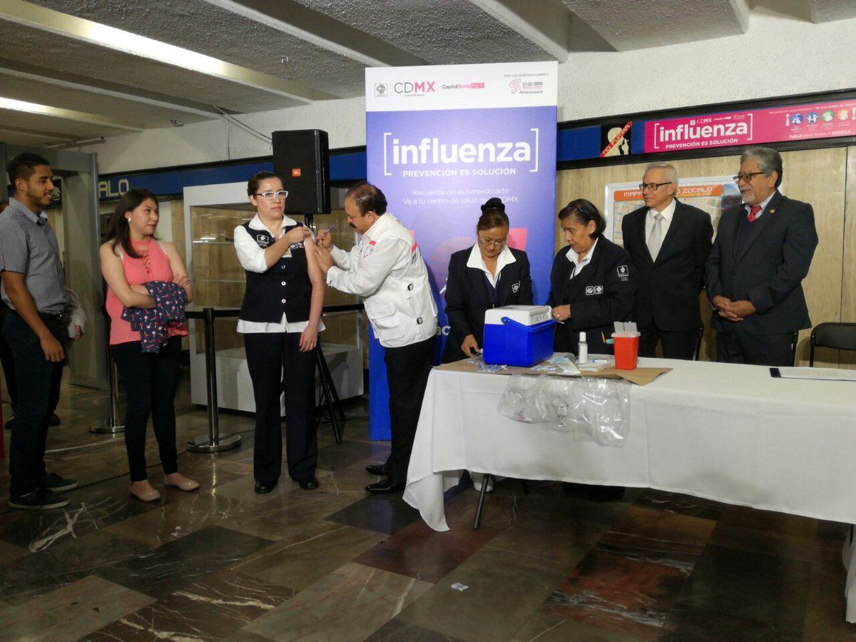 Instalan módulos de vacunación contra influenza en el Metro