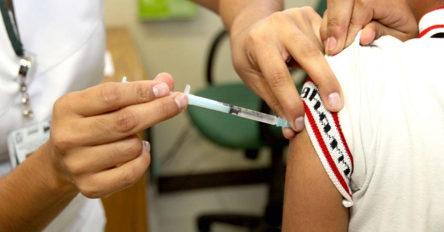 Gobierno aplicará 2 millones 373 mil vacunas contra influenza en la CDMX - vacunación