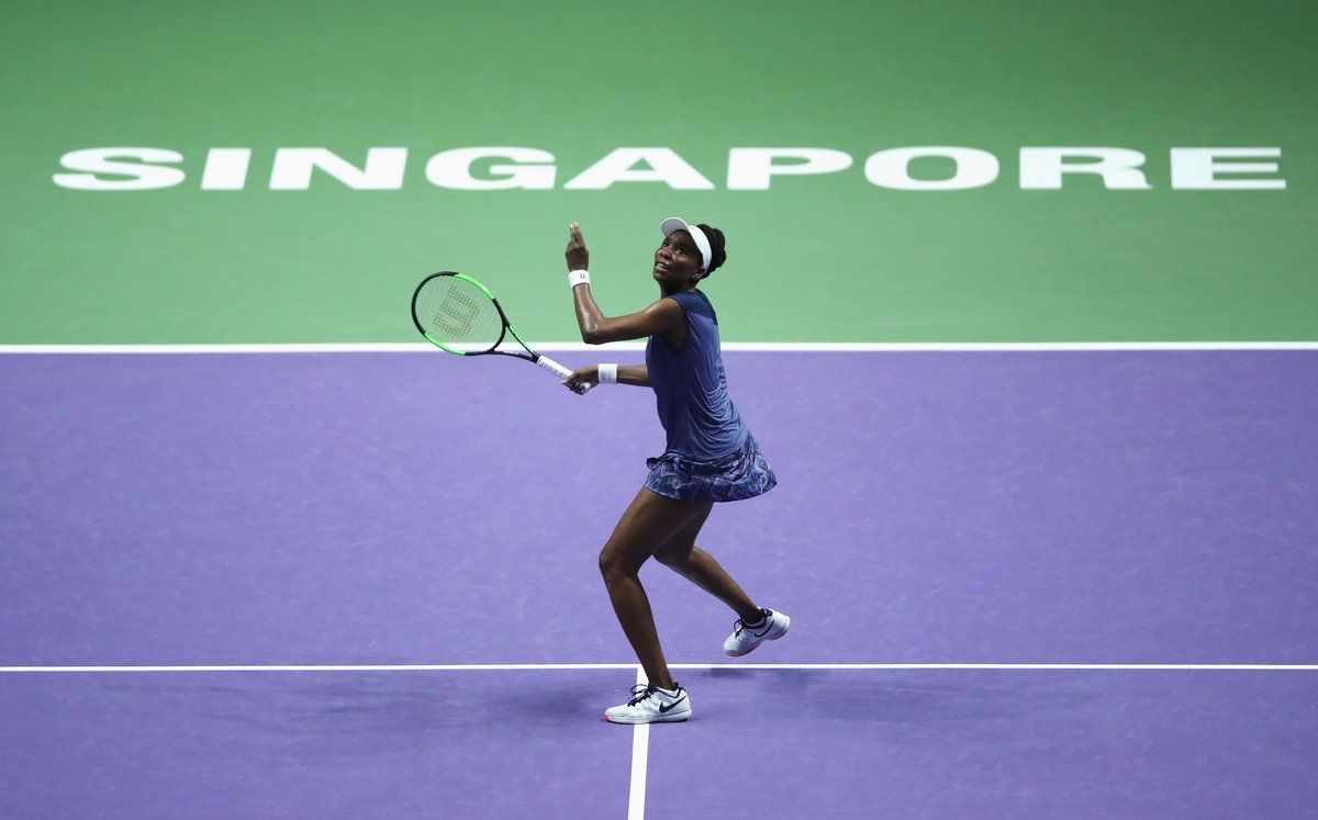 Venus Williams avanza a semifinales de la WTA tras vencer a Muguruza