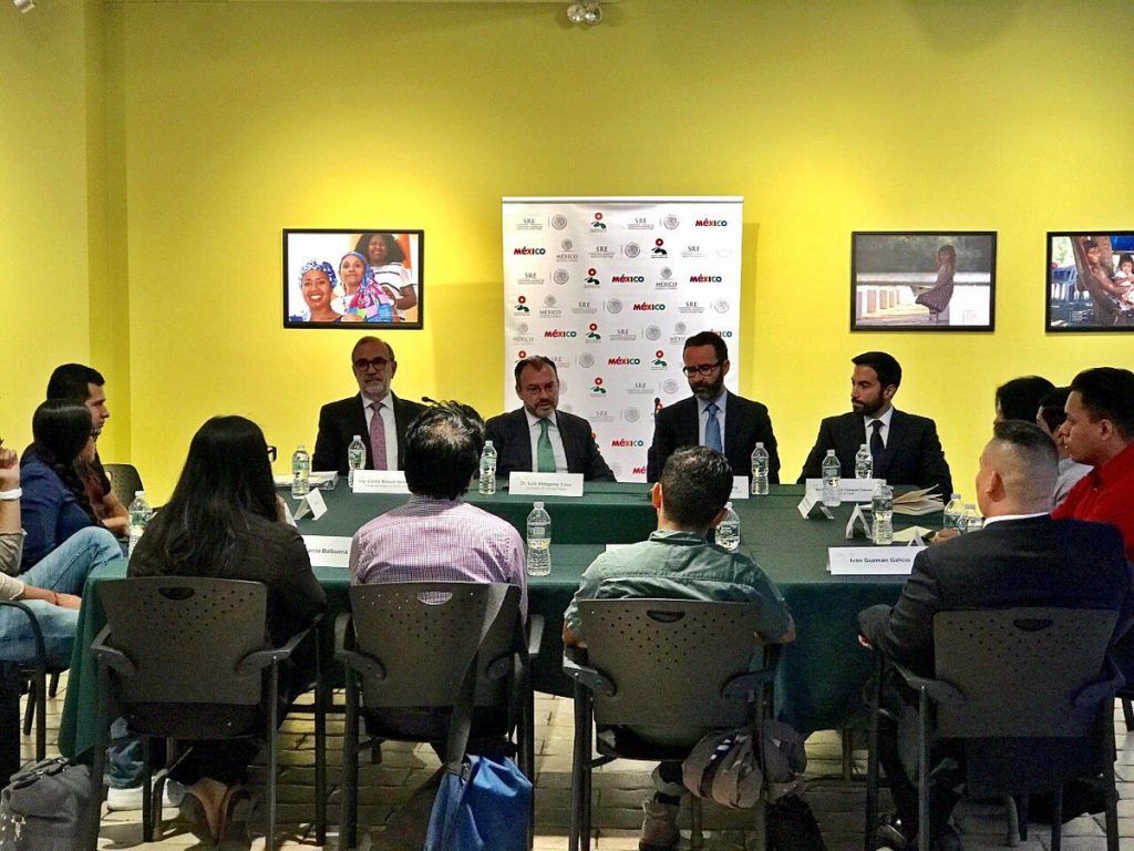 Videgaray se reúne con dreamers en Nueva York - videgaray-dreamers-1024x768