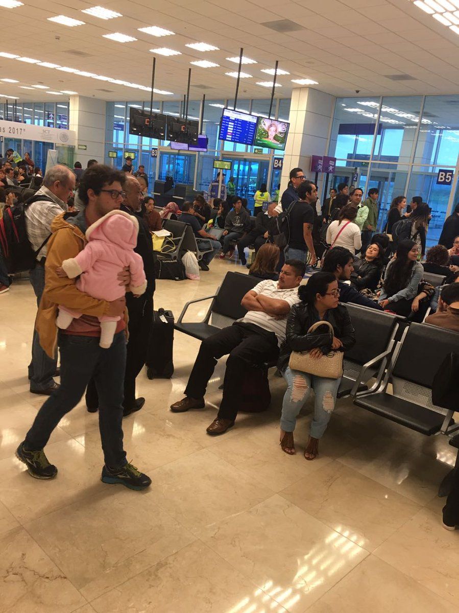 Avión de Volaris aterriza de emergencia en Veracruz