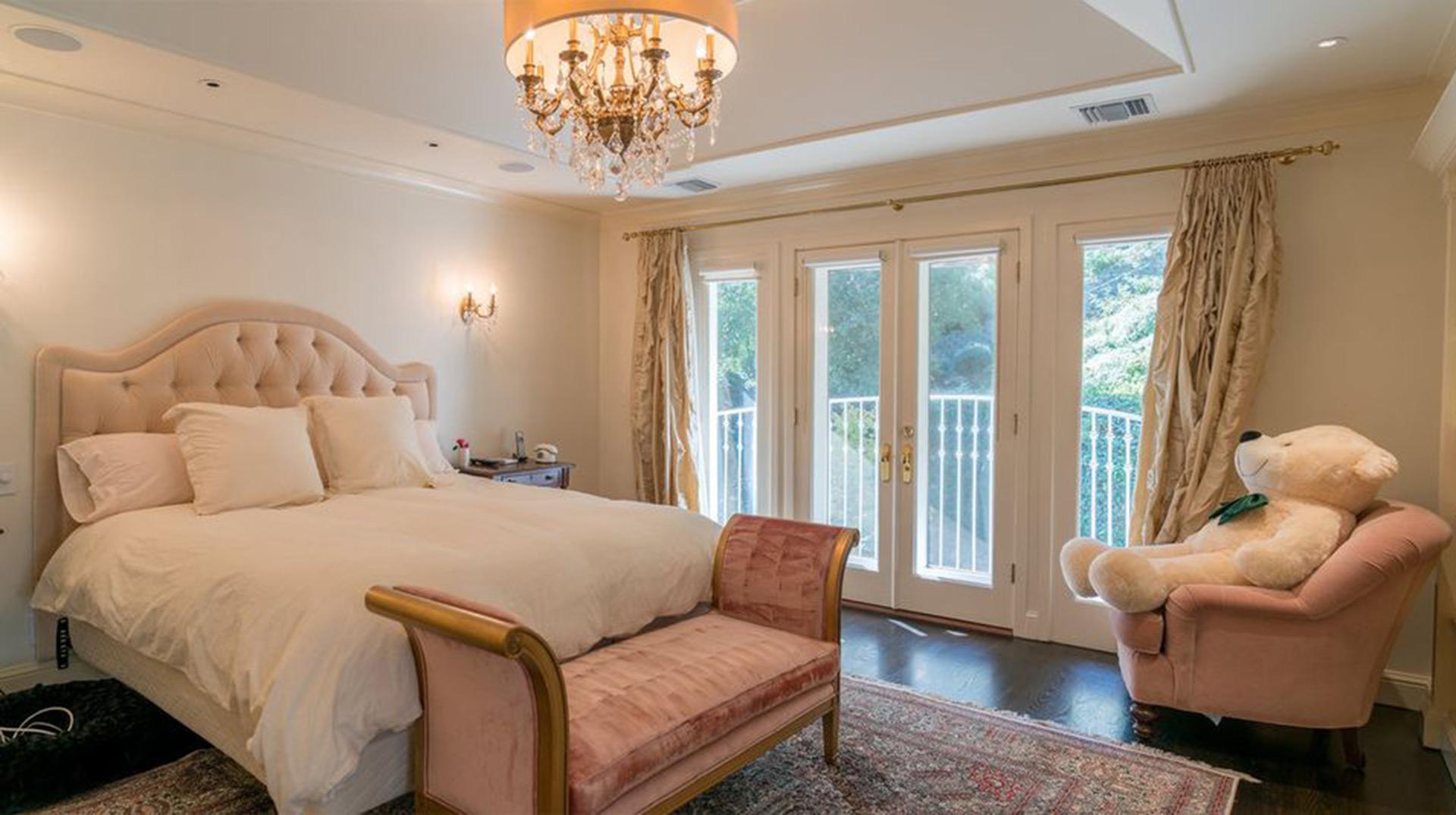 #Fotos Serena Williams pone su mansión a la venta - www.infobae.com_19d1_mansion-de-SERENA-WILLIAMS-SF-28