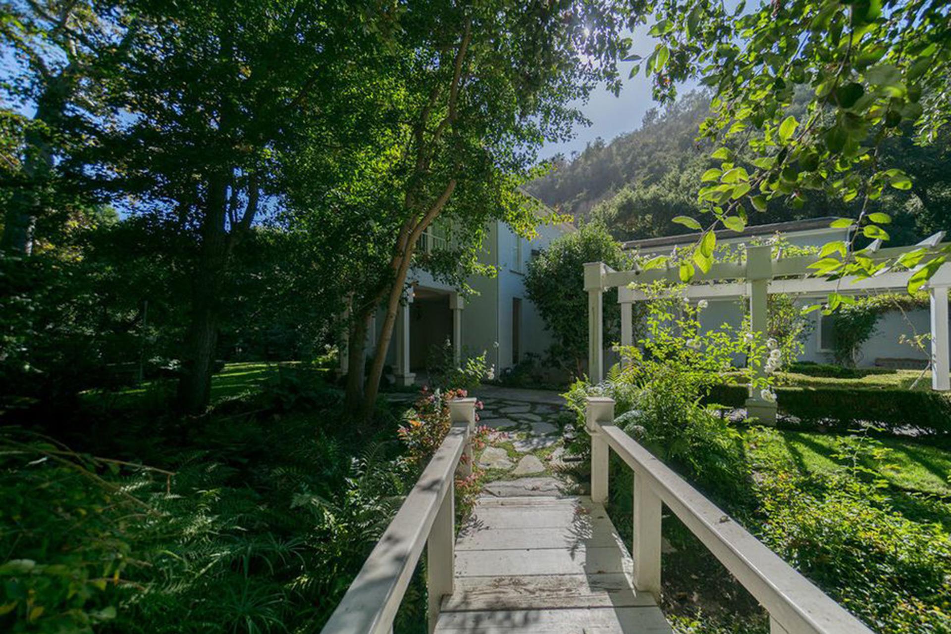 #Fotos Serena Williams pone su mansión a la venta - www.infobae.com_9ecb_mansion-de-SERENA-WILLIAMS-SF-25