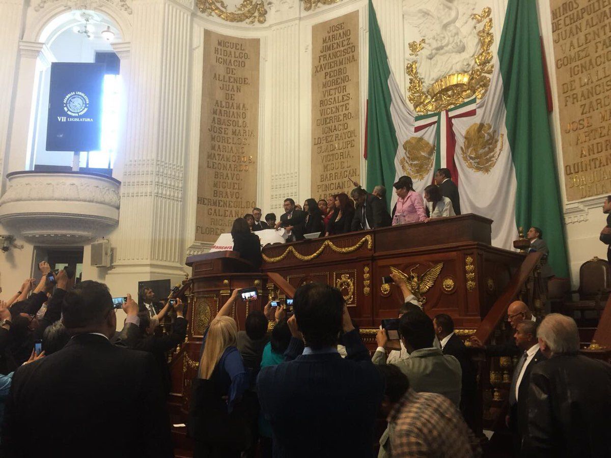 Levantan sesión en ALDF por falta de orden en el Pleno - ALDF-Levantan-sesión-2