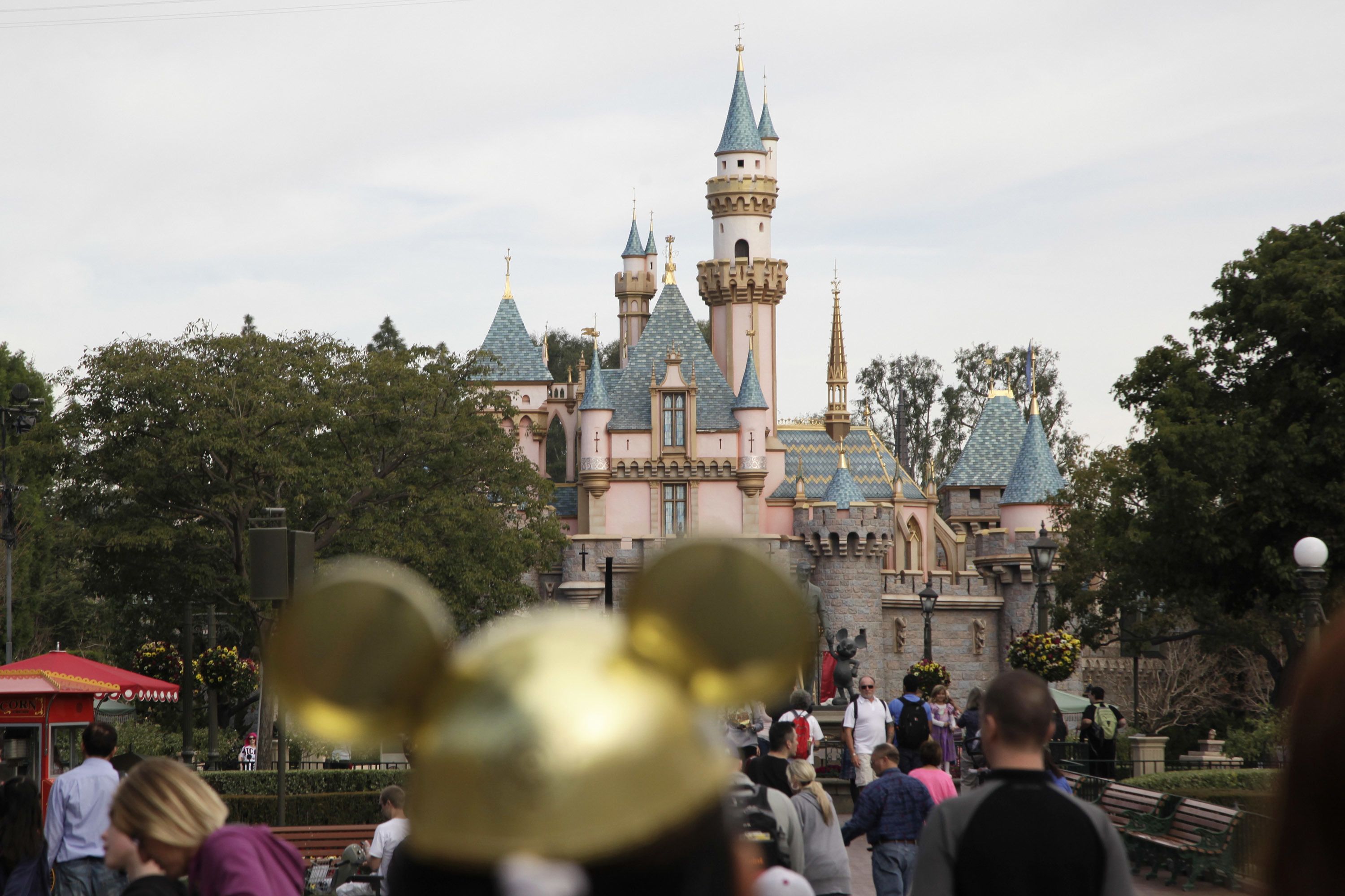 Disney impedirá cobertura periodística a Los Angeles Times - AP17308436758901