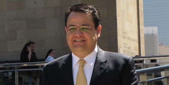 Crece turismo en la CDMX pese a sismo - Armando-López-Cárdenas-650x330