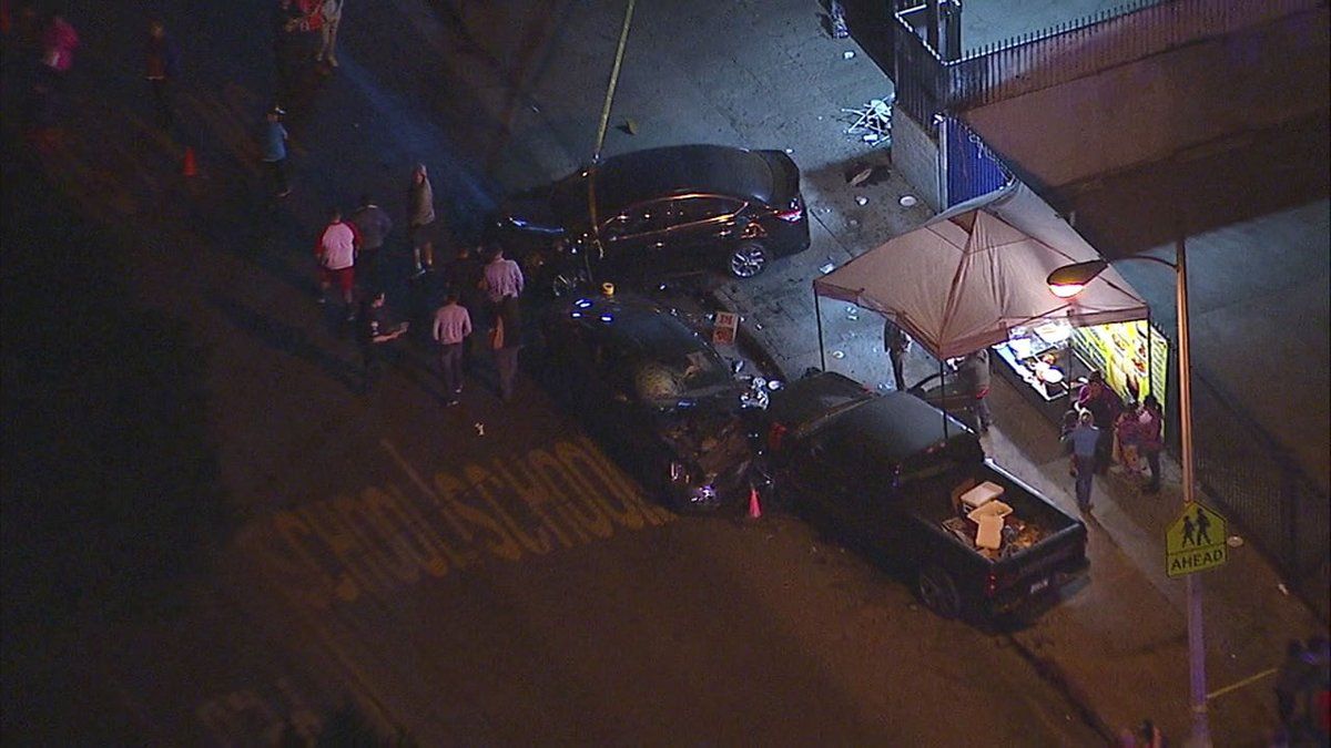 Accidente deja un muerto y tres heridos en Los Ángeles Accidente deja un muerto y tres heridos en Los Ángeles