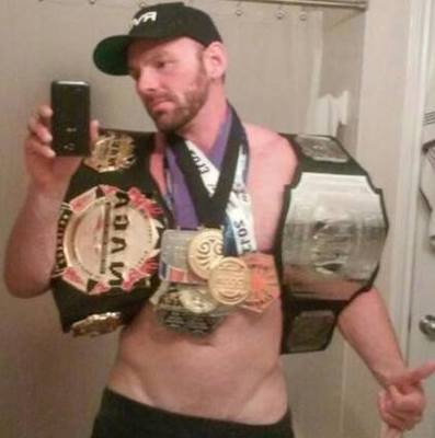 Luchador de MMA sufre paro cardiaco durante pelea - CJ-Hancock