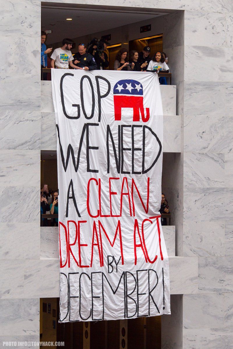 Dreamers exigen vía a la ciudadanía en el Capitolio - Capitolio-Dreamers-ciudadanía-3