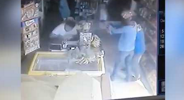 #Video Asesinan a comerciante en Brasil