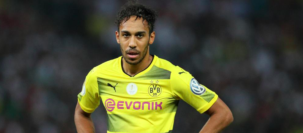 Borussia Dortmund suspende a Aubameyang