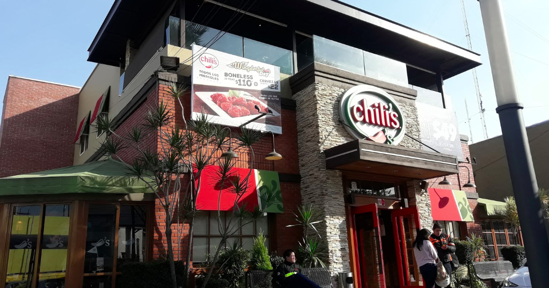 Asaltan restaurante Chili’s de Universidad