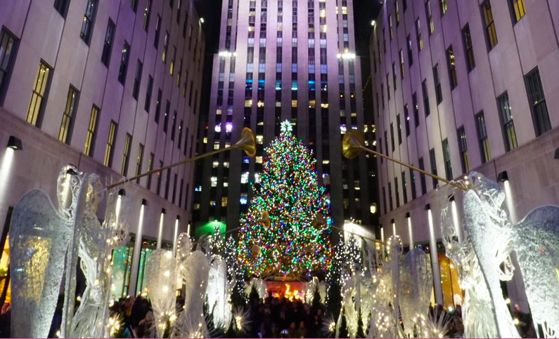 #VIDEO Encienden árbol navideño en el Rockefeller Center