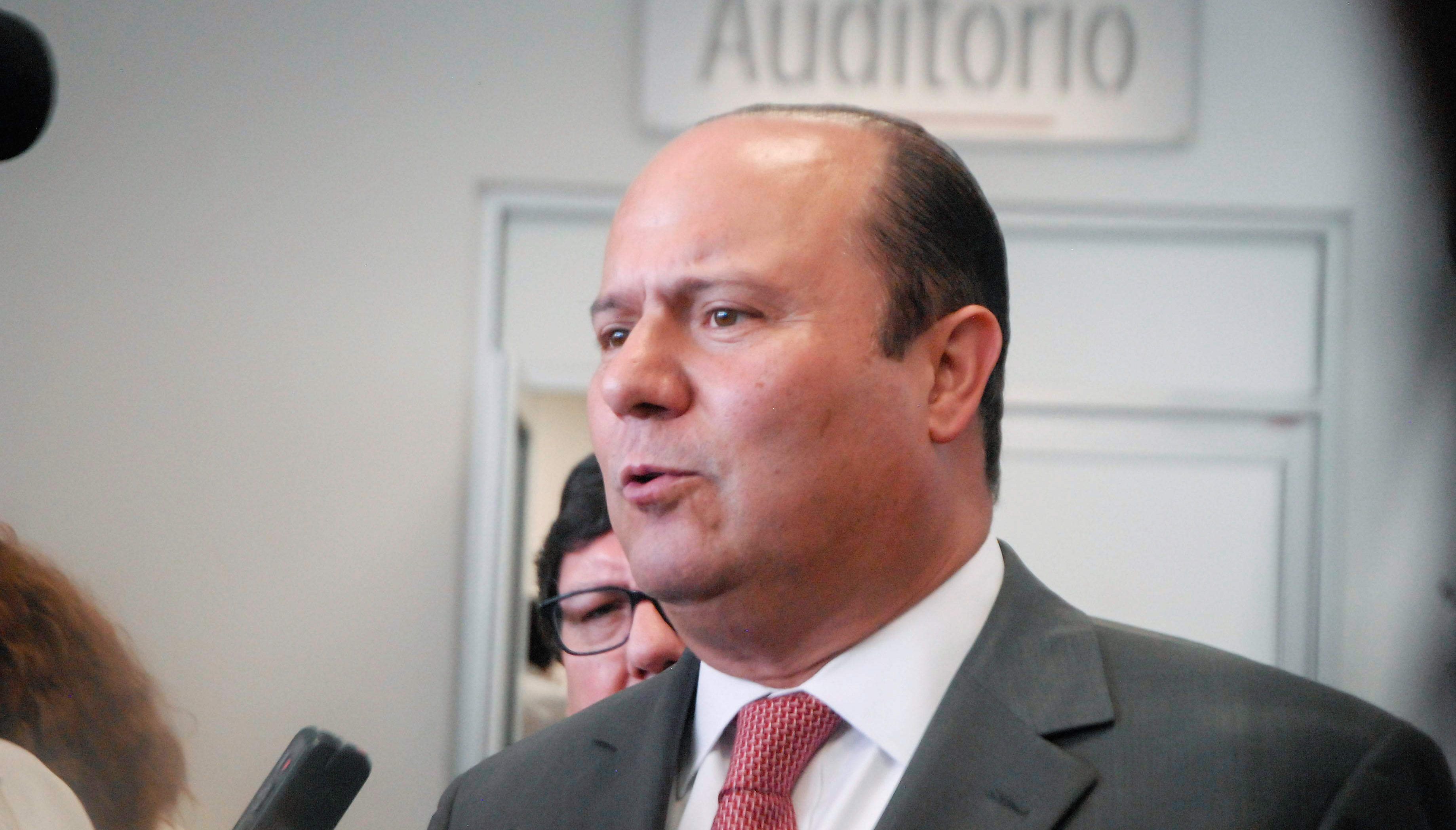 César Duarte gastó casi dos mdp en vuelos privados con aviones oficiales