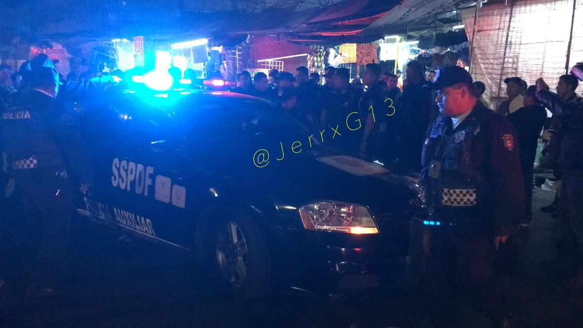 Detienen a tres por agredir a policía y quitarle su arma en el Centro - Detienen-a-tres-por-agredir-a-policía-Merced-4