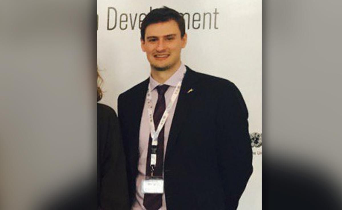 Diplomático australiano cae siete pisos durante reunión en Nueva York