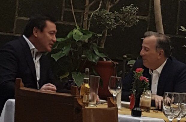 Meade Kuribreña y Osorio Chong se reúnen en restaurante