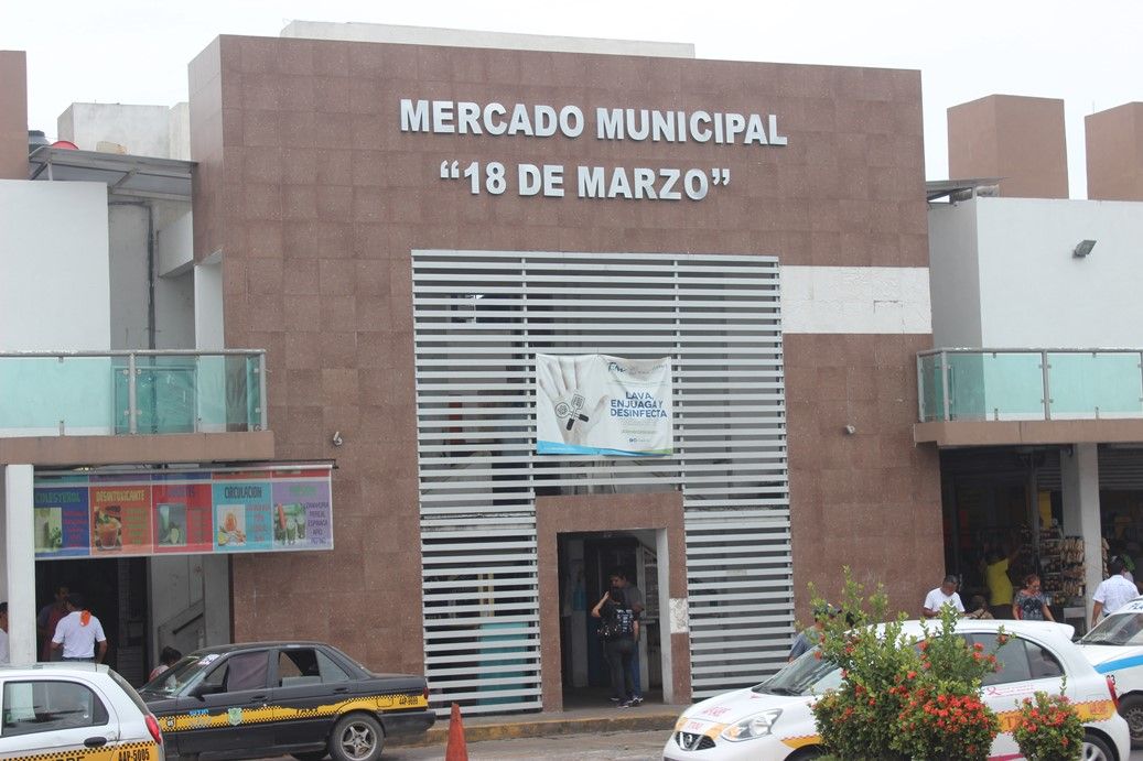 Roban locales de mercados en Tampico - Mercados-Municipal-Gastronómico-Madero-Tampico-2