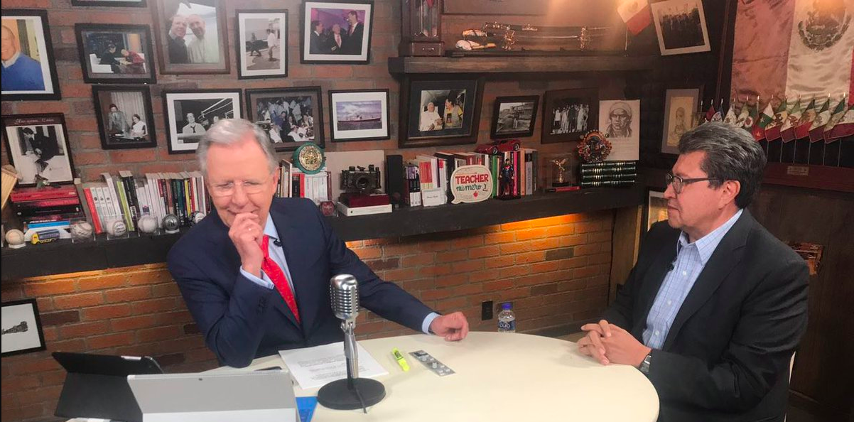 Monreal se queda en Morena. Sería coordinador de campaña de AMLO o senador