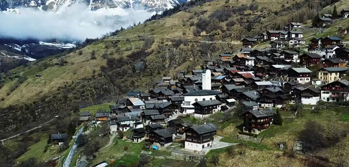 Una localidad de Suiza ofrece 20 mil euros a quienes se muden allí