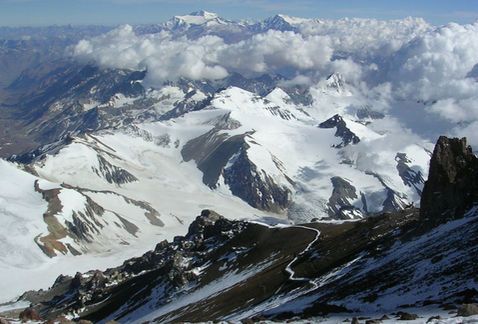 Rescatan a alpinista alemán gracias a mensaje de texto - alpinista-aleman