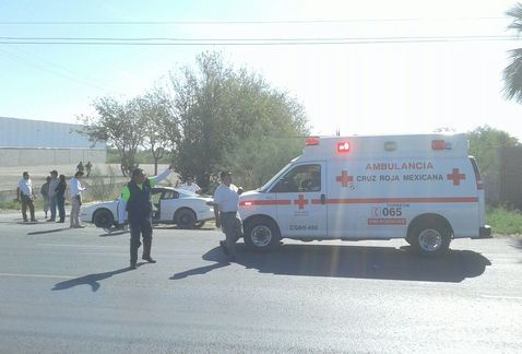 Joven aplastado por caballo muere en Coahuila - ambulancia-torreon