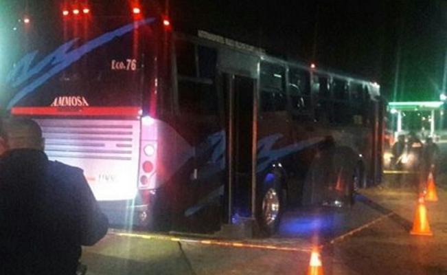 Muere hombre durante asalto a autobús en carretera México-Querétaro