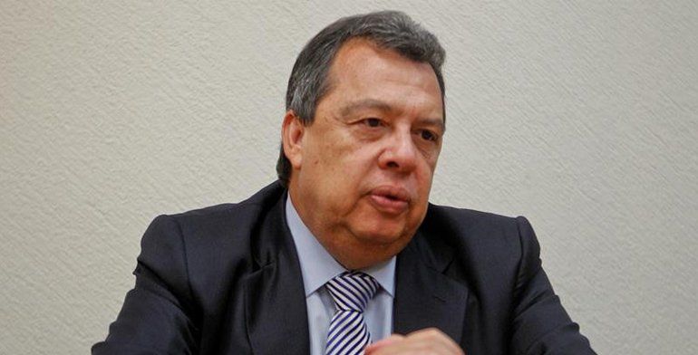 Critican la postulación Ángel Aguirre Rivero como candidato del PRD