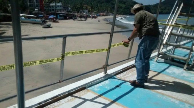 Ordenan retirar barco encallado en playa de Nayarit por riesgo a ecosistema - barco-nayarit-2