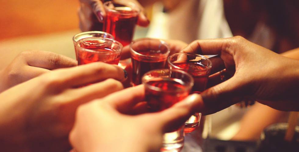 Fumar y beber en exceso incrementa signos de envejecimiento Fumar y beber en exceso incrementa signos de envejecimiento