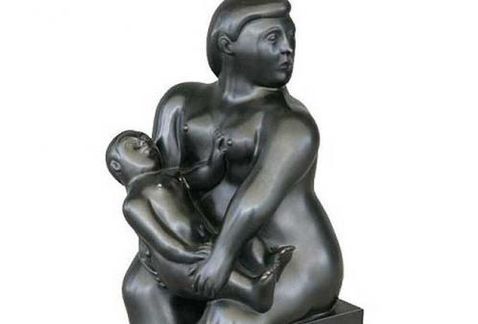 Roban escultura de Botero en galería de París - botero