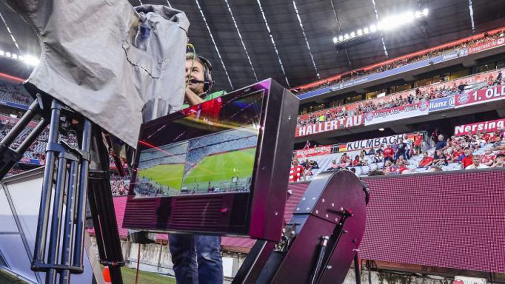 Federación Alemana despide a encargado del VAR en Bundesliga