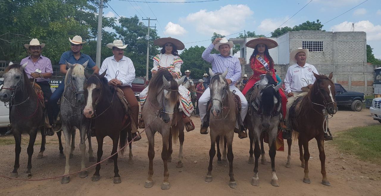 Joven aplastado por caballo muere en Coahuila