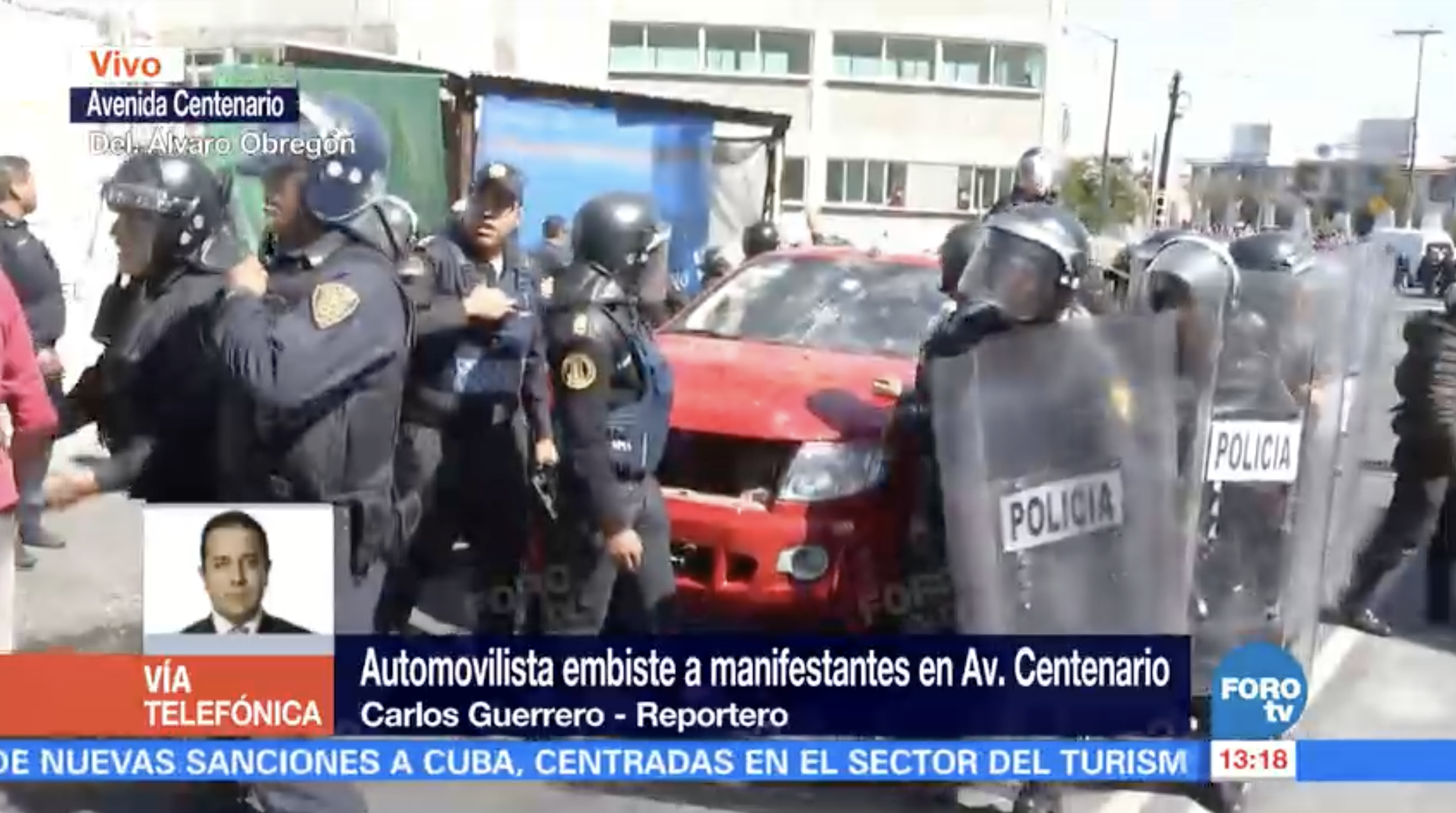 Conductor embiste manifestación y provoca enfrentamiento entre granaderos y vecinos - camioneta-10
