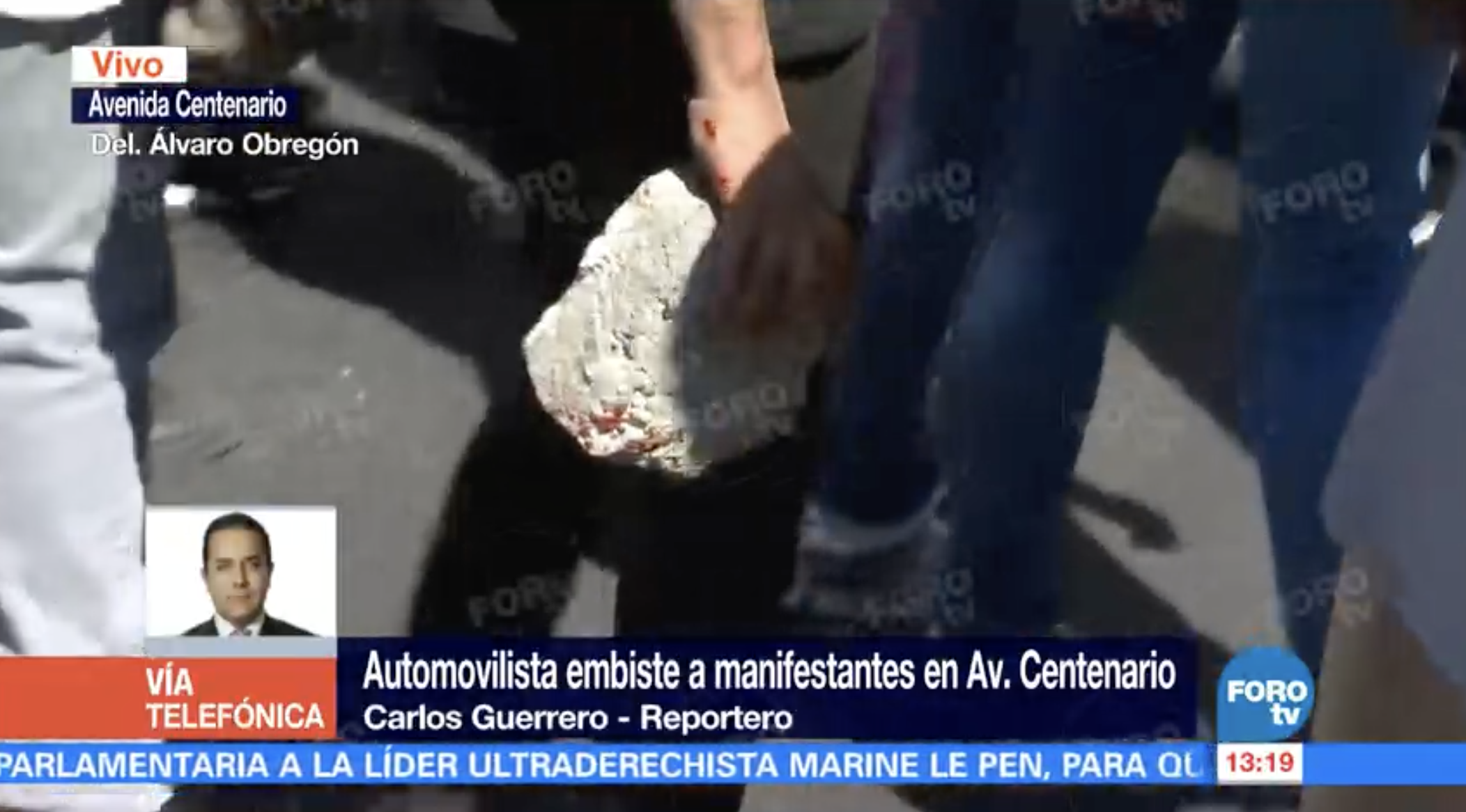 Conductor embiste manifestación y provoca enfrentamiento entre granaderos y vecinos - camioneta-14