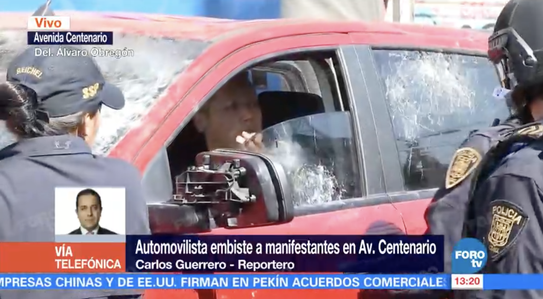 Conductor embiste manifestación y provoca enfrentamiento entre granaderos y vecinos - camioneta-17
