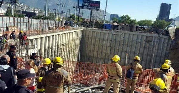 Derrumbe en Monterrey deja un muerto y tres desaparecidos