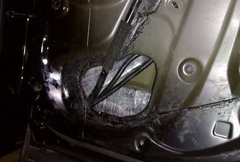 Decomisan más de 15 kilos de cocaína en Tamaulipas - droga-puertas-camioneta2