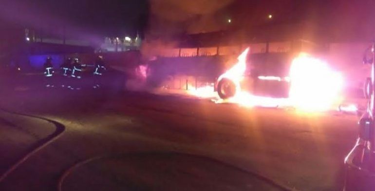 Queman autobús en Ecatepec tras extorsiones - ecatepec-autobus