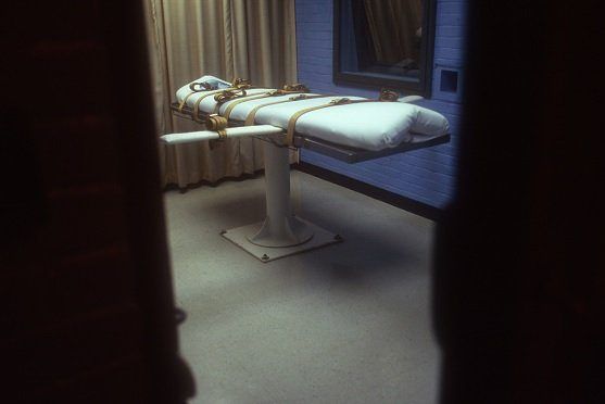 Rubén Ramírez se despide de su familia previo a su ejecución - ejecucion-e1510179908949