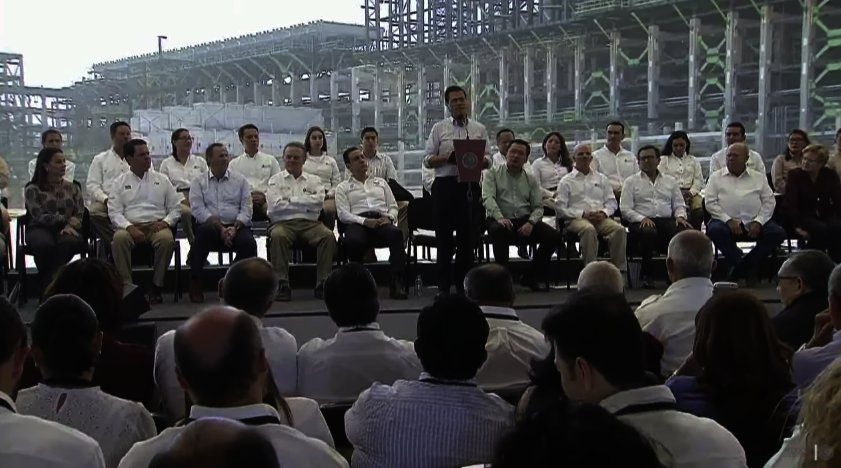 Pemex se vuelve más rico tras descubrimiento de yacimiento: EPN - epn-pemex2