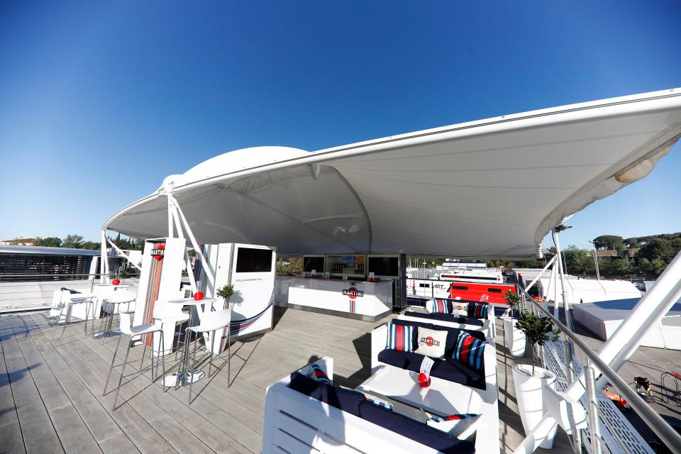 Conoce la caravana de lujo de la escudería Williams de la F1