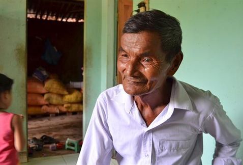 Rara condición le ha impedido dormir a hombre durante 42 años