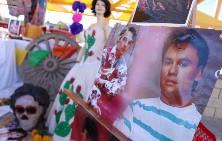 Crean altar en honor a Juan Gabriel en Ciudad Juárez - juan-gabriel-altar