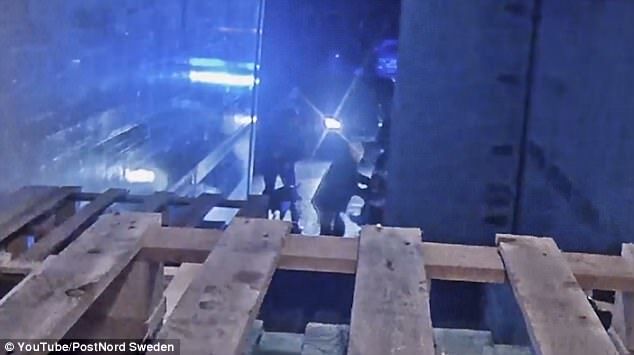 #Video Roban camión en movimiento y les tienden una trampa