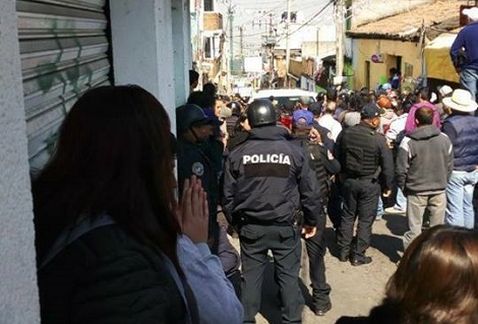 Pobladores de Cuajimalpa intentan linchar a conductor de Uber acusado de robo