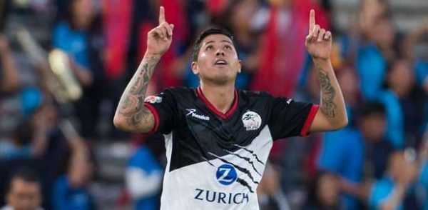 Lobos derrota a Monterrey