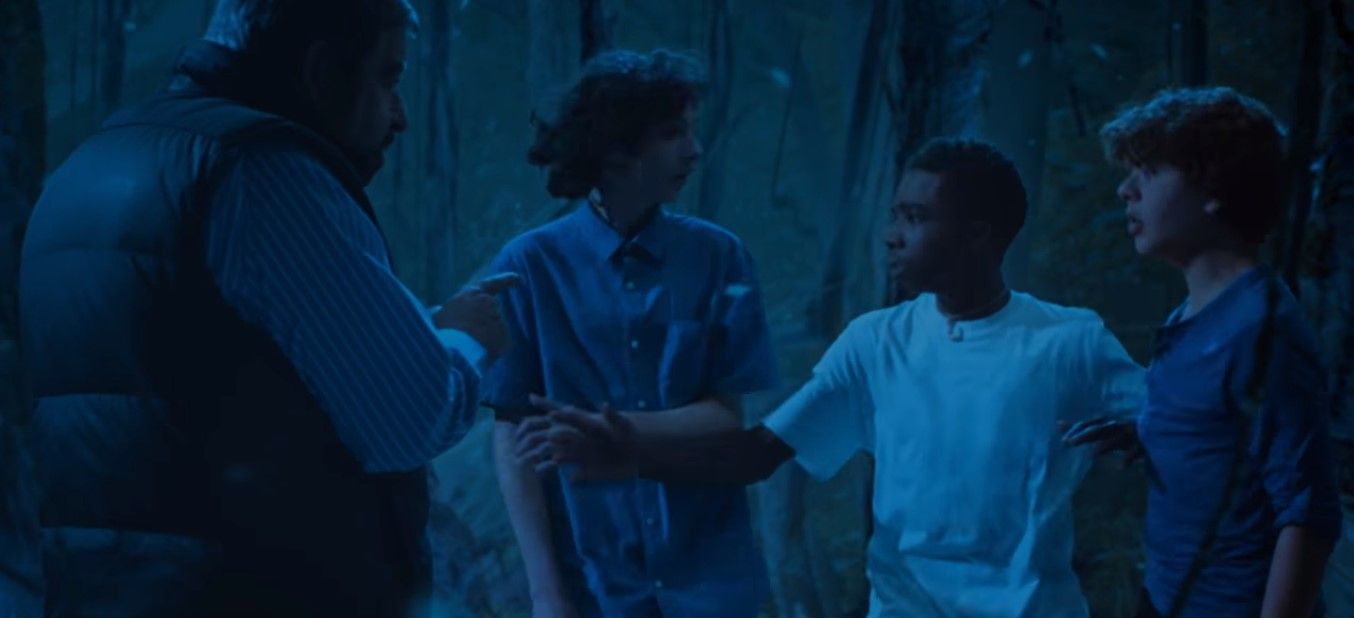 Jaime Maussan promociona segunda temporada de Stranger Things