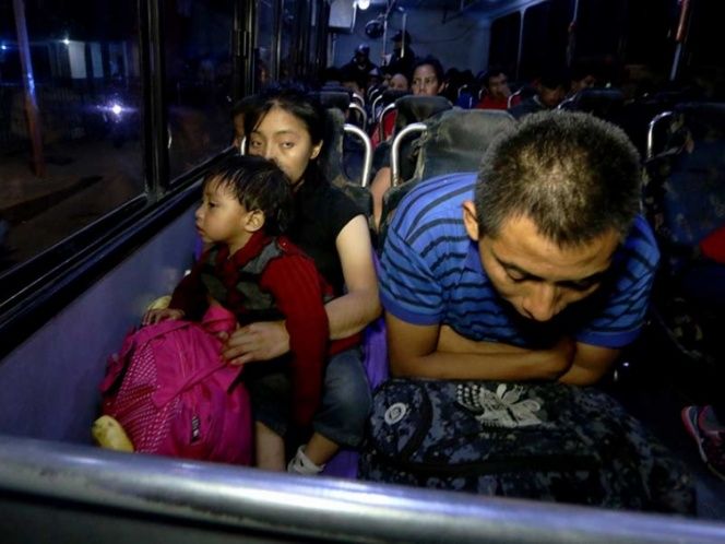 Rescatan a 98 migrantes centroamericanos en Tabasco - migrantes-tabasco-1