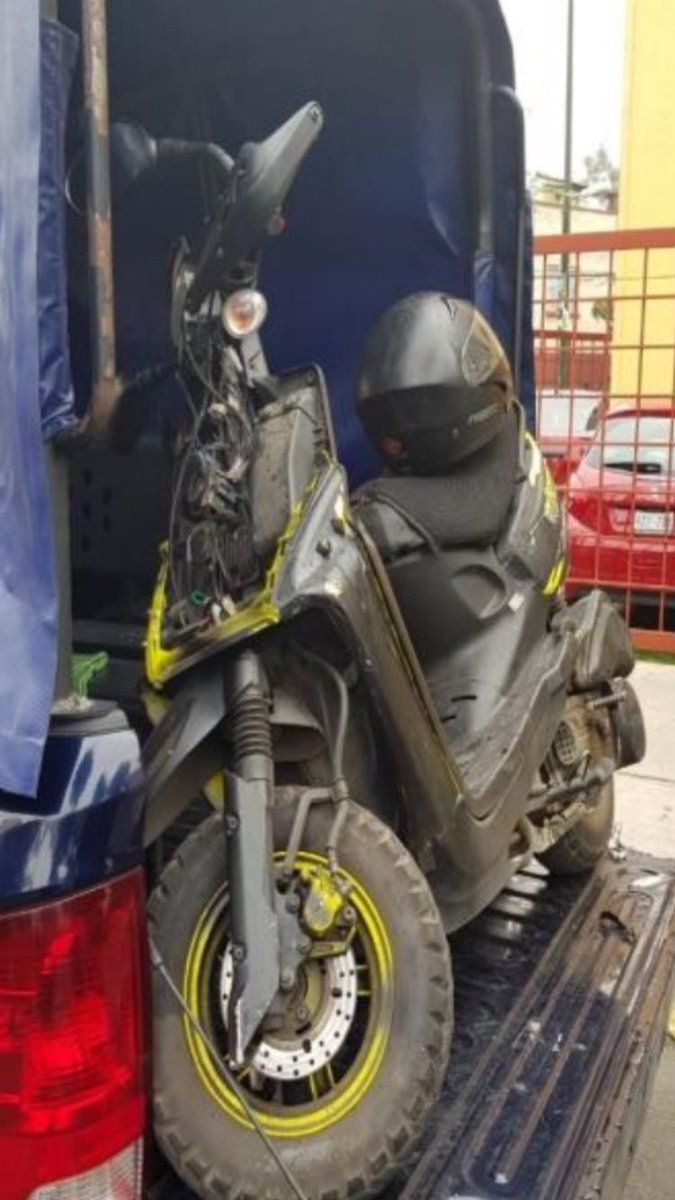 #Video Detienen a asaltante de la Del Valle - moto